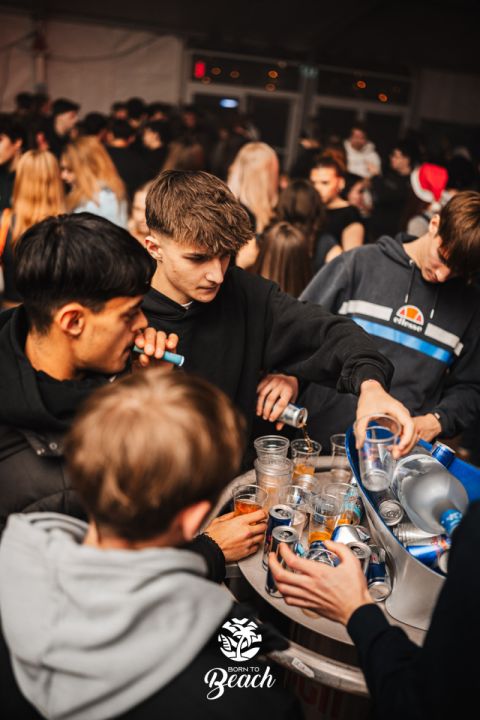 Foto 19 — Christmas Clubbing 2024 ❄